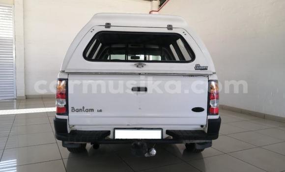 Buy Used Ford Escort White Car in Beitbridge in Matabeleland South Buy Used Ford Escort White Car in Beitbridge in Matabeleland South