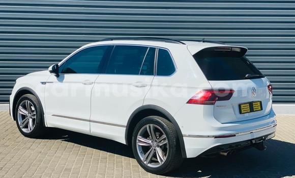 Buy Used Volkswagen Tiguan White Car in Beitbridge in Matabeleland South Buy Used Volkswagen Tiguan White Car in Beitbridge in Matabeleland South