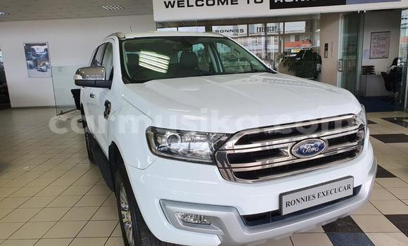 Buy Used Ford Everest White Car in Beitbridge in Matabeleland South Buy Used Ford Everest White Car in Beitbridge in Matabeleland South