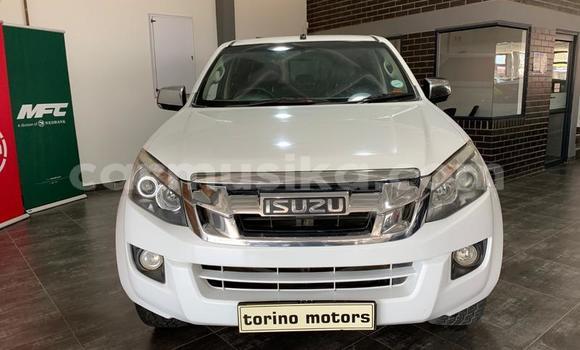 Tenga Tsaru Isuzu KB Chena Mota in Beitbridge in Matabeleland South Tenga Tsaru Isuzu KB Chena Mota in Beitbridge in Matabeleland South