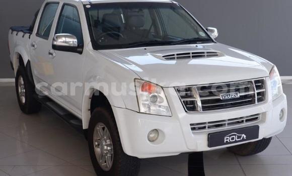 Buy Used Isuzu KB White Car in Beitbridge in Matabeleland South Buy Used Isuzu KB White Car in Beitbridge in Matabeleland South