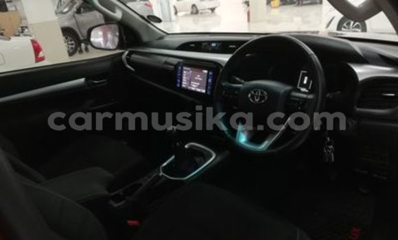 Buy Used Toyota Hilux Red Car in Harare in Harare Buy Used Toyota Hilux Red Car in Harare in Harare