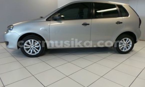 Nunua Ilio tumika Volkswagen Polo Fedha Gari ndani ya Beitbridge nchini Matabeleland Kusini Nunua Ilio tumika Volkswagen Polo Fedha Gari ndani ya Beitbridge nchini Matabeleland Kusini