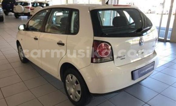 Nunua Ilio tumika Volkswagen Polo Nyeupe Gari ndani ya Beitbridge nchini Matabeleland Kusini Nunua Ilio tumika Volkswagen Polo Nyeupe Gari ndani ya Beitbridge nchini Matabeleland Kusini