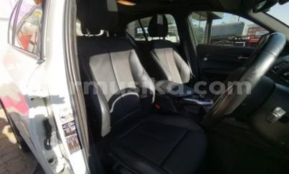 Buy Used BMW 1er White Car in Beitbridge in Matabeleland South Buy Used BMW 1er White Car in Beitbridge in Matabeleland South