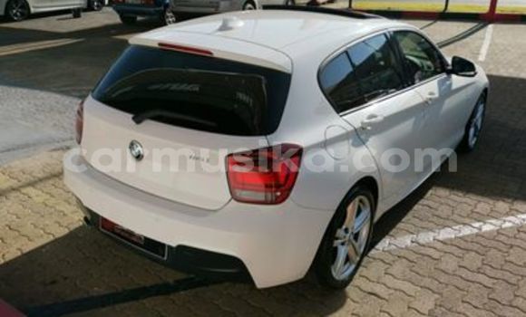 Buy Used BMW 1er White Car in Beitbridge in Matabeleland South Buy Used BMW 1er White Car in Beitbridge in Matabeleland South