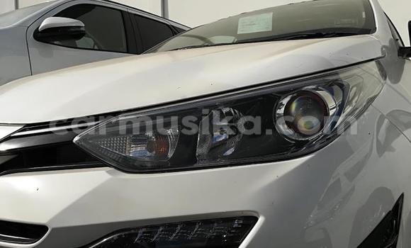 Buy Used Toyota Yaris White Car in Beitbridge in Matabeleland South Buy Used Toyota Yaris White Car in Beitbridge in Matabeleland South