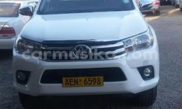 Buy Used Toyota Hilux White Car in Harare in Harare Buy Used Toyota Hilux White Car in Harare in Harare