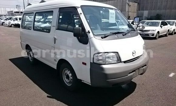 Nunua Ilio tumika Mazda Bongo Nyeupe Gari ndani ya Beitbridge nchini Matabeleland Kusini
