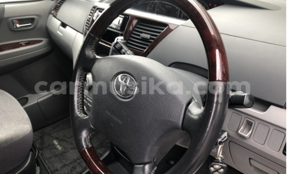 Acheter Occasion Voiture Toyota Noah Blanc à Beitbridge, Matabeleland South Acheter Occasion Voiture Toyota Noah Blanc à Beitbridge, Matabeleland South