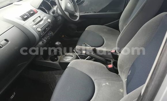 Acheter Occasion Voiture Honda Fit Gris à Harare, Harare Acheter Occasion Voiture Honda Fit Gris à Harare, Harare