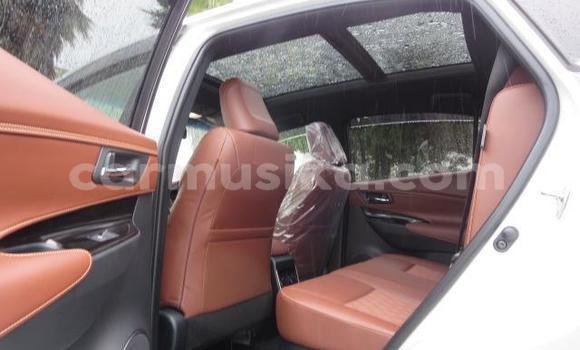 Buy Used Toyota Harrier White Car in Beitbridge in Matabeleland South Buy Used Toyota Harrier White Car in Beitbridge in Matabeleland South