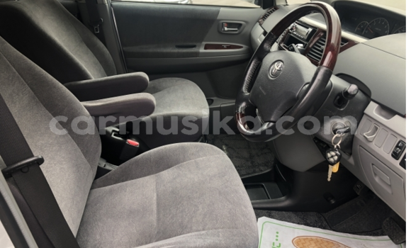 Acheter Occasion Voiture Honda Insight Gris à Beitbridge, Matabeleland South Acheter Occasion Voiture Honda Insight Gris à Beitbridge, Matabeleland South