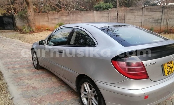 Tenga Tsaru Mercedes‒Benz C–Class Sirivha Mota in Harare in Harare Tenga Tsaru Mercedes‒Benz C–Class Sirivha Mota in Harare in Harare