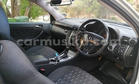 Tenga Tsaru Mercedes‒Benz C–Class Sirivha Mota in Harare in Harare Tenga Tsaru Mercedes‒Benz C–Class Sirivha Mota in Harare in Harare