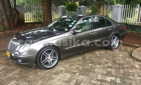 Acheter Occasion Voiture Mercedes‒Benz E–Class Autre à Harare, Harare Acheter Occasion Voiture Mercedes‒Benz E–Class Autre à Harare, Harare