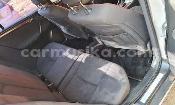 Tenga Tsaru Mercedes‒Benz C–Class Sirivha Mota in Harare in Harare Tenga Tsaru Mercedes‒Benz C–Class Sirivha Mota in Harare in Harare