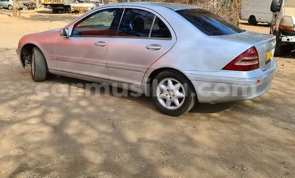 Tenga Tsaru Mercedes‒Benz C–Class Sirivha Mota in Harare in Harare Tenga Tsaru Mercedes‒Benz C–Class Sirivha Mota in Harare in Harare