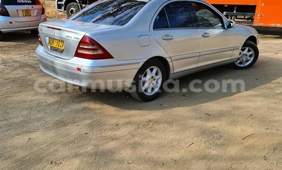 Tenga Tsaru Mercedes‒Benz C–Class Sirivha Mota in Harare in Harare Tenga Tsaru Mercedes‒Benz C–Class Sirivha Mota in Harare in Harare