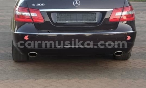 Tenga Tsaru Mercedes‒Benz E–Class Nhema Mota in Harare in Harare Tenga Tsaru Mercedes‒Benz E–Class Nhema Mota in Harare in Harare