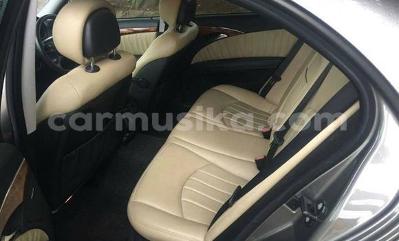 Acheter Occasion Voiture Mercedes‒Benz E–Class Autre à Harare, Harare Acheter Occasion Voiture Mercedes‒Benz E–Class Autre à Harare, Harare