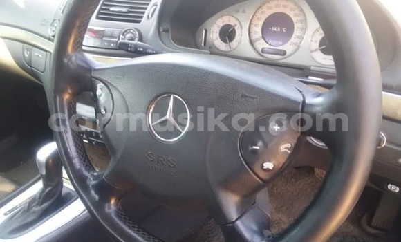 Tenga Tsaru Mercedes‒Benz E-klasse Sirivha Mota in Harare in Harare Tenga Tsaru Mercedes‒Benz E-klasse Sirivha Mota in Harare in Harare