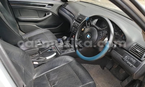 Tenga Tsaru BMW 3–Series Sirivha Mota in Harare in Harare Tenga Tsaru BMW 3–Series Sirivha Mota in Harare in Harare
