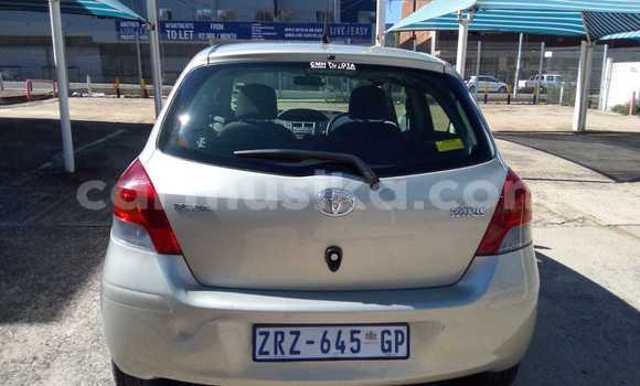 Nunua Ilio tumika Toyota Yaris Fedha Gari ndani ya Beitbridge nchini Matabeleland Kusini Nunua Ilio tumika Toyota Yaris Fedha Gari ndani ya Beitbridge nchini Matabeleland Kusini