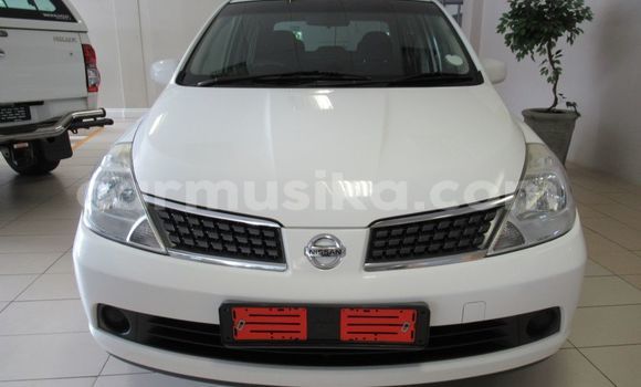 Acheter Occasion Voiture Nissan Tiida Blanc à Beitbridge, Matabeleland South