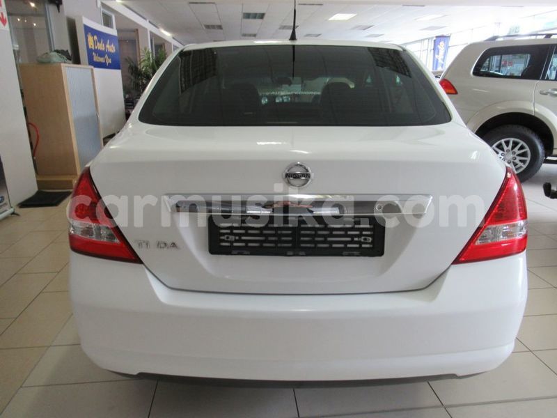 Big with watermark nissan tiida matabeleland south beitbridge 16927