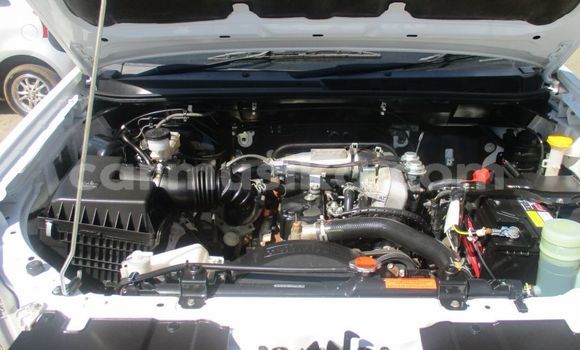 Acheter Occasion Voiture Isuzu KB Blanc à Beitbridge, Matabeleland South Acheter Occasion Voiture Isuzu KB Blanc à Beitbridge, Matabeleland South