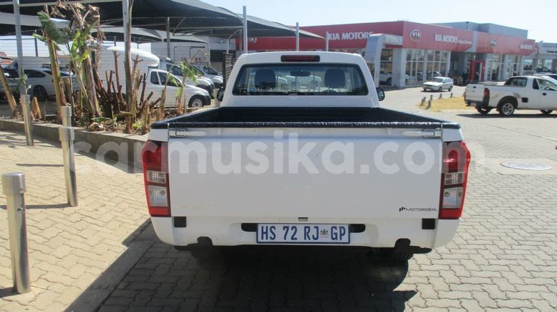 Big with watermark isuzu kb matabeleland south beitbridge 16929