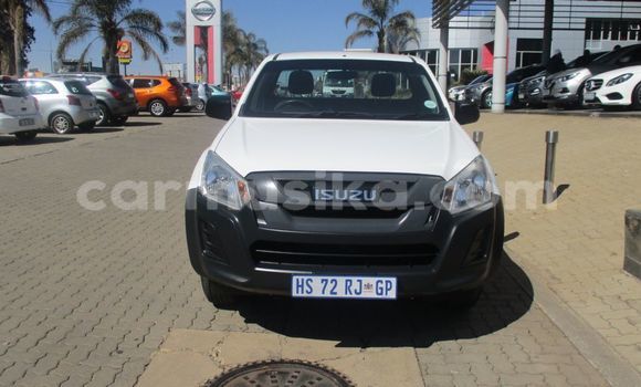 Acheter Occasion Voiture Isuzu KB Blanc à Beitbridge, Matabeleland South Acheter Occasion Voiture Isuzu KB Blanc à Beitbridge, Matabeleland South