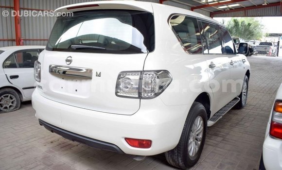 Buy Import Nissan Patrol White Car in Import - Dubai in Harare Buy Import Nissan Patrol White Car in Import - Dubai in Harare