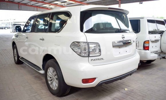 Buy Import Nissan Patrol White Car in Import - Dubai in Harare Buy Import Nissan Patrol White Car in Import - Dubai in Harare