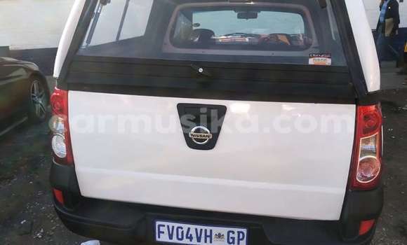Buy Used Nissan NP 300 White Car in Beitbridge in Matabeleland South Buy Used Nissan NP 300 White Car in Beitbridge in Matabeleland South