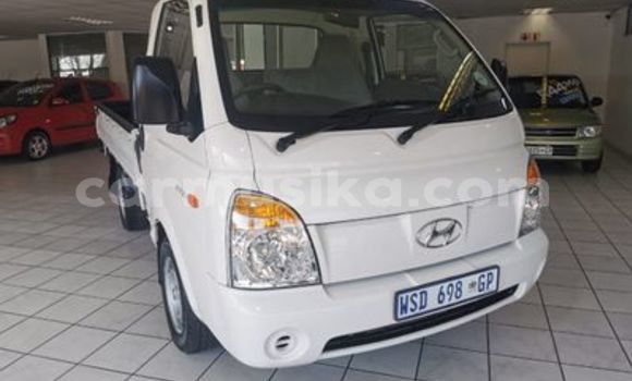 Nunua Ilio tumika Hyundai H1 Nyeupe Gari ndani ya Beitbridge nchini Matabeleland Kusini
