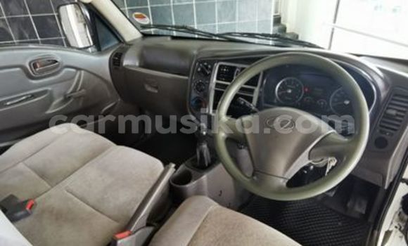 Tenga Tsaru Hyundai H1 Chena Mota in Beitbridge in Matabeleland South Tenga Tsaru Hyundai H1 Chena Mota in Beitbridge in Matabeleland South