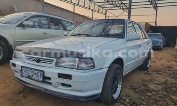 Nunua Ilio tumika Mazda 323 Nyeupe Gari ndani ya Beitbridge nchini Matabeleland Kusini Nunua Ilio tumika Mazda 323 Nyeupe Gari ndani ya Beitbridge nchini Matabeleland Kusini