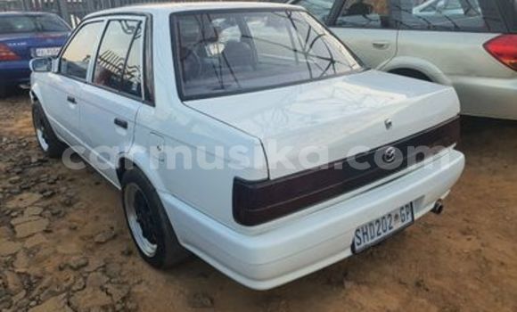 Nunua Ilio tumika Mazda 323 Nyeupe Gari ndani ya Beitbridge nchini Matabeleland Kusini Nunua Ilio tumika Mazda 323 Nyeupe Gari ndani ya Beitbridge nchini Matabeleland Kusini