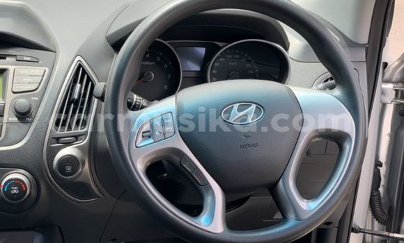 Buy Used Hyundai ix35 Silver Car in Beitbridge in Matabeleland South Buy Used Hyundai ix35 Silver Car in Beitbridge in Matabeleland South