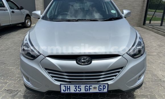Buy Used Hyundai ix35 Silver Car in Beitbridge in Matabeleland South Buy Used Hyundai ix35 Silver Car in Beitbridge in Matabeleland South