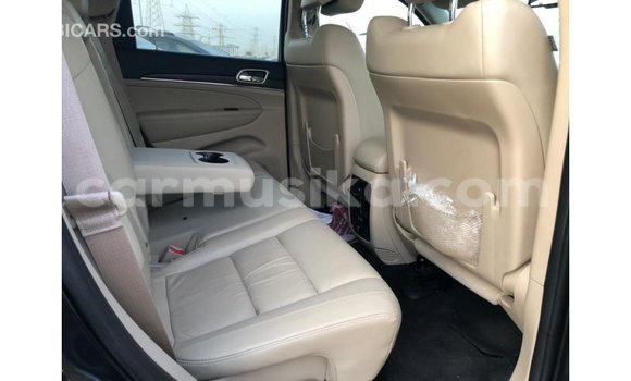 Tenga Imported Jeep Grand Cherokee Nhema Mota in Import - Dubai in Harare Tenga Imported Jeep Grand Cherokee Nhema Mota in Import - Dubai in Harare