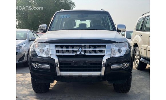 Buy Import Mitsubishi Pajero Black Car in Import - Dubai in Harare Buy Import Mitsubishi Pajero Black Car in Import - Dubai in Harare