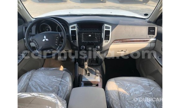Buy Import Mitsubishi Pajero Black Car in Import - Dubai in Harare Buy Import Mitsubishi Pajero Black Car in Import - Dubai in Harare