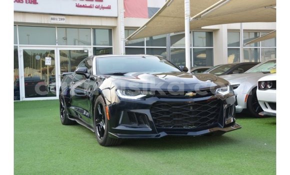 Nunua Imported Chevrolet Camaro Nyeusi Gari ndani ya Import - Dubai nchini Harare