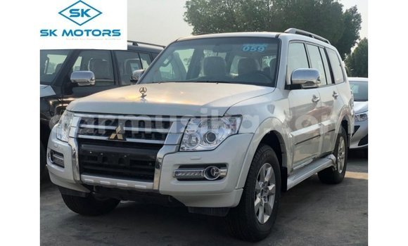 Buy Import Mitsubishi Pajero Black Car in Import - Dubai in Harare Buy Import Mitsubishi Pajero Black Car in Import - Dubai in Harare