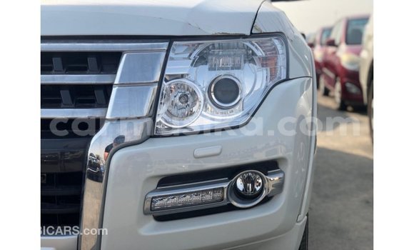 Buy Import Mitsubishi Pajero Black Car in Import - Dubai in Harare Buy Import Mitsubishi Pajero Black Car in Import - Dubai in Harare