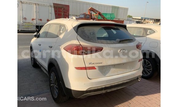 Buy Import Hyundai Tucson White Car in Import - Dubai in Harare Buy Import Hyundai Tucson White Car in Import - Dubai in Harare