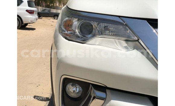 Buy Import Toyota Fortuner White Car in Import - Dubai in Harare Buy Import Toyota Fortuner White Car in Import - Dubai in Harare